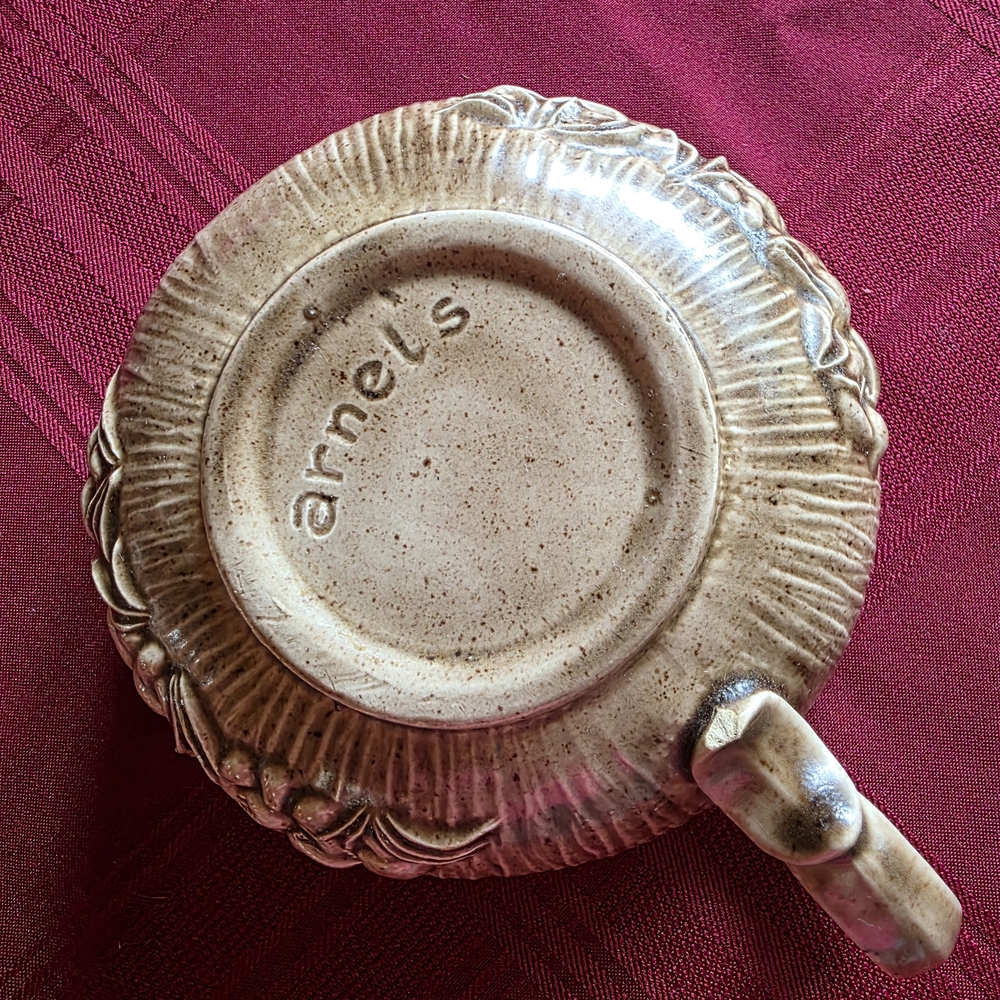 Earthy Embossed Mushroom Bowl - Picture 5 of 10